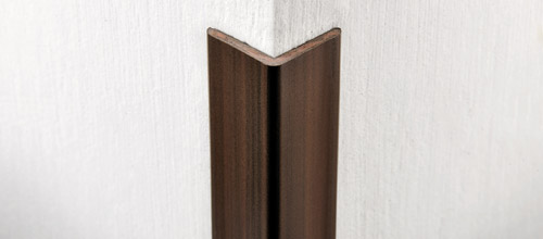 Profilo per pavimenti in legno angolare in resina vinilica espansa in 16  finiture (4 colori in tinta e 12 finiture legno)