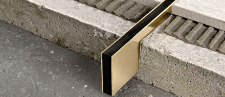 Mortar-laid joints steel-brass